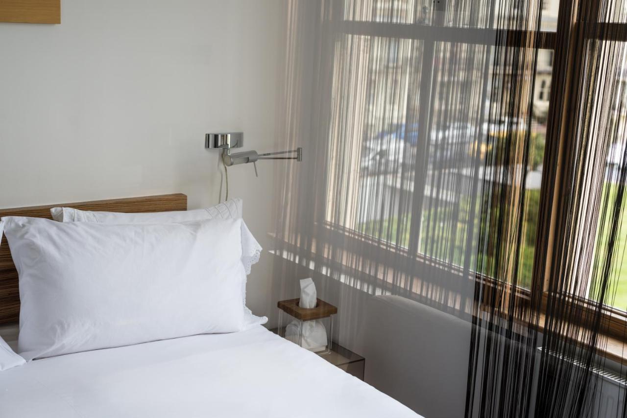 Hotel Una Hove Buitenkant foto